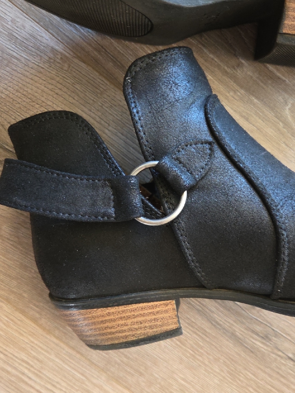 Qupid Black Ankle Boots With Silver Buckle - Picture 5 of 7